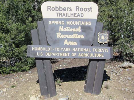 Robber's Roost Trailhead