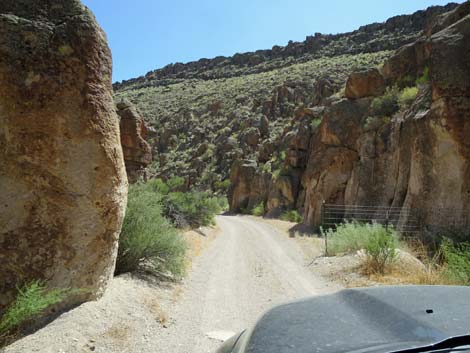 Valley of Faces Road