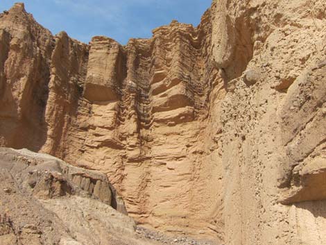 Golden Canyon Trail