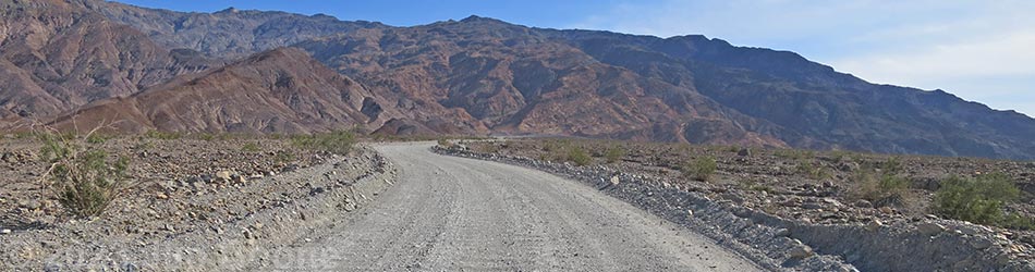 Mosaic Canyon Road