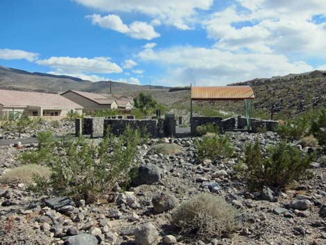 Shadow Canyon Trailhead